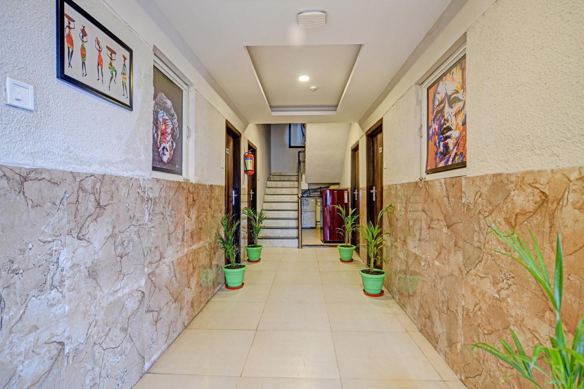Collection O The Eternity Near Lig Sqaure Hotell Indore Exteriör bild